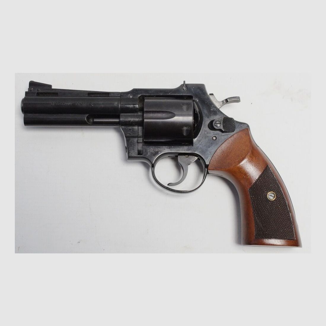 Revolver Luger 4" barrel, image 1 of 2