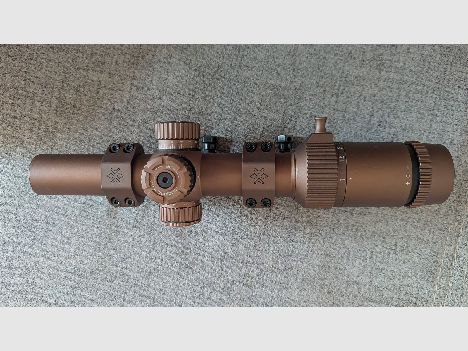 Vector Optics Forester 1-8x24 FDE incl. blokmontage
