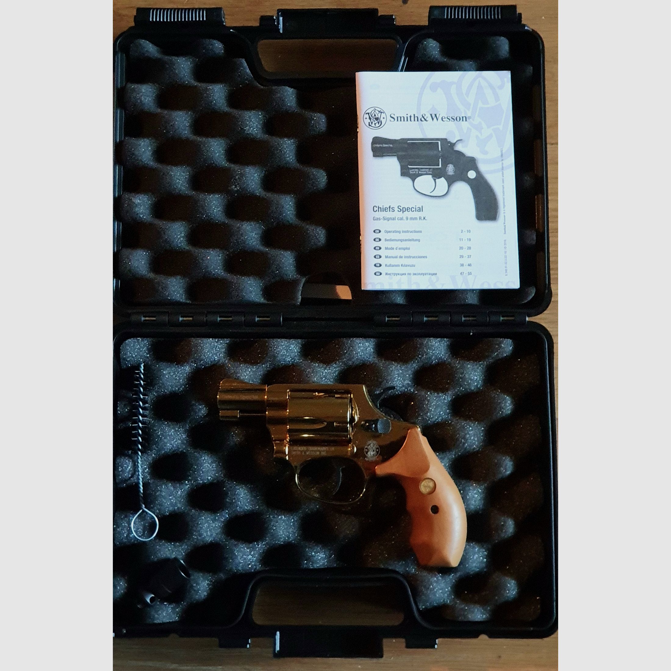 S&W  PTB Gas-Revolver   "Chiefs Special"   GOLD, Holzgriff + Holster