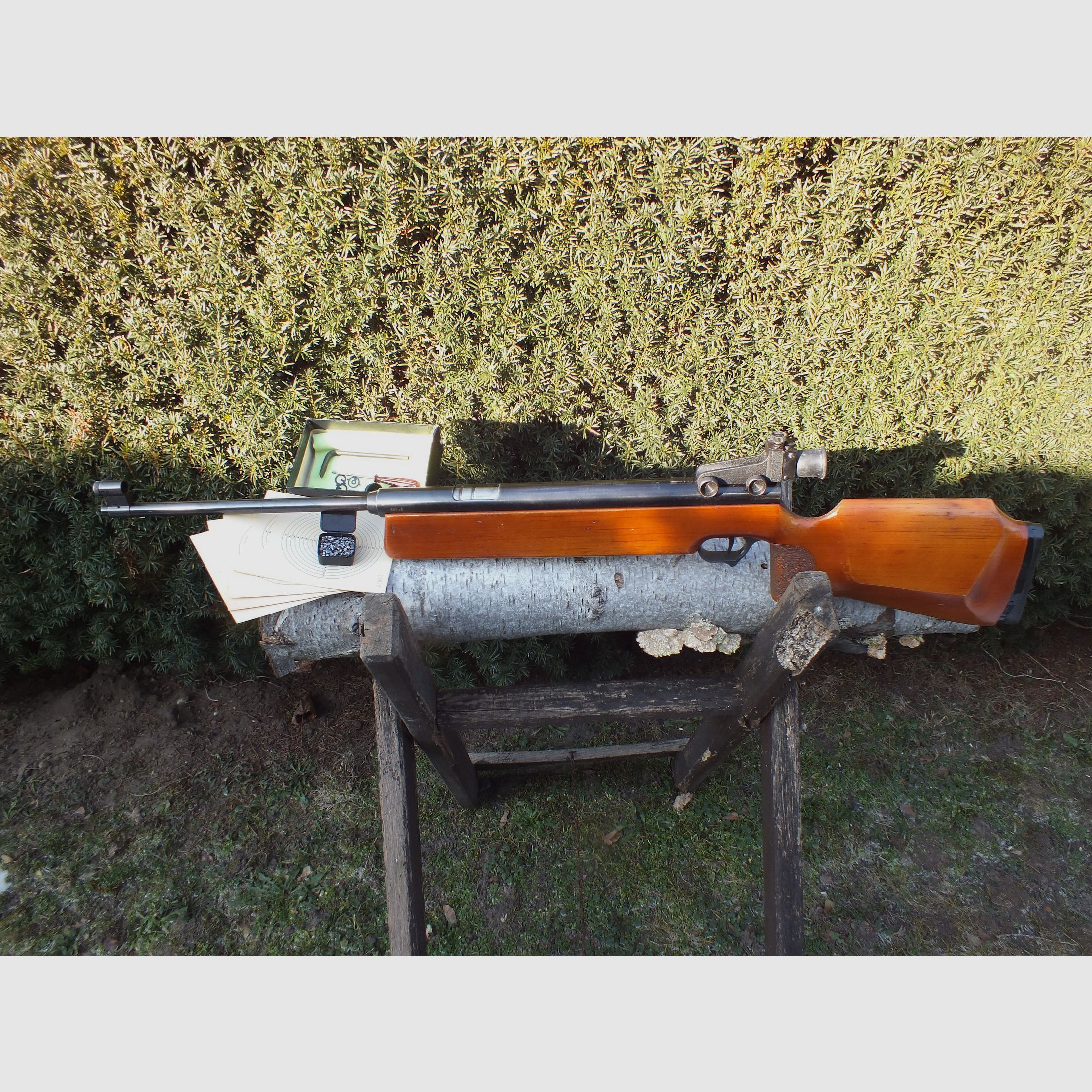 DDR-Luftdruckgewehr Haenel 312, Seitenspanner