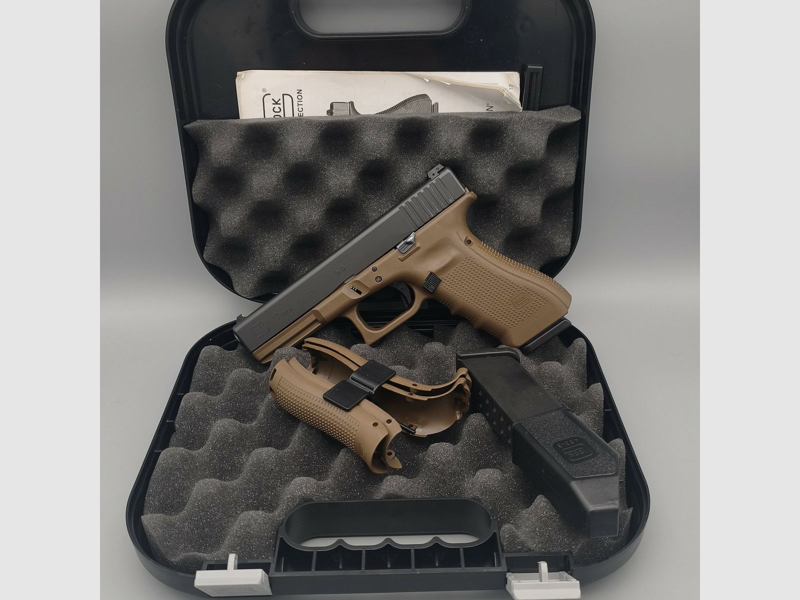 Glock 17 Gen4 Model Specjalny FDE również jako system wymienny! 9mm Luger