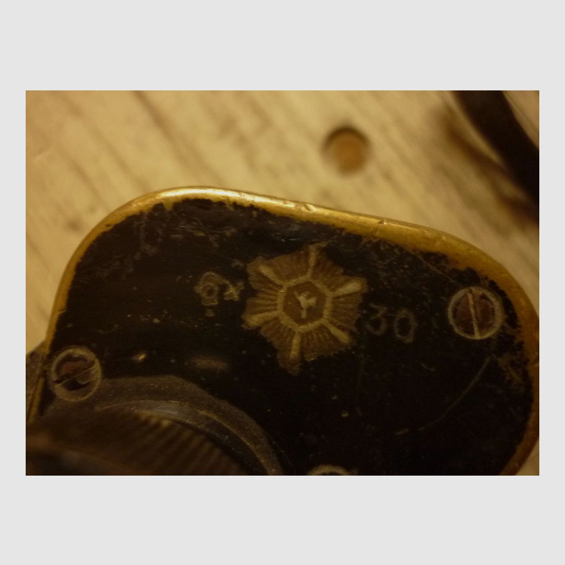 Hensold	 6x30-Dienstglas