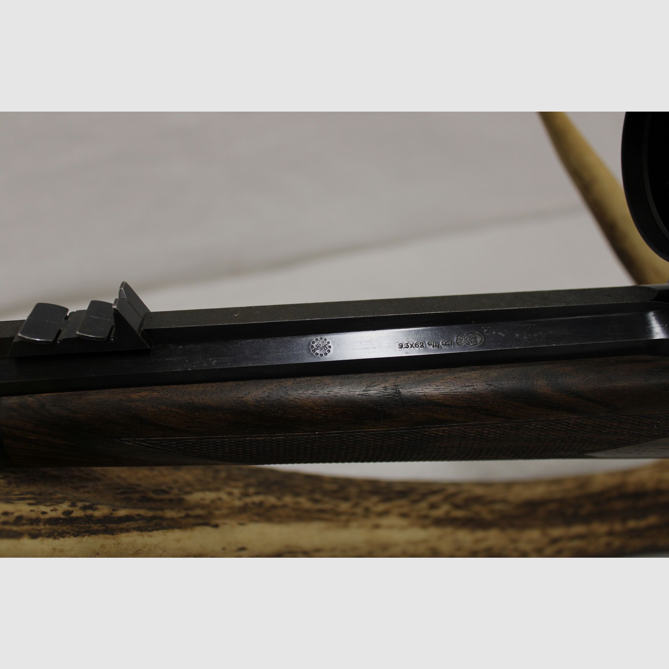Bolt-action rifle Mauser DWM Luxus rifle 9,3 x 62 Keiler rifle with engraving rarity Kahles 8 x 56 red dot sight