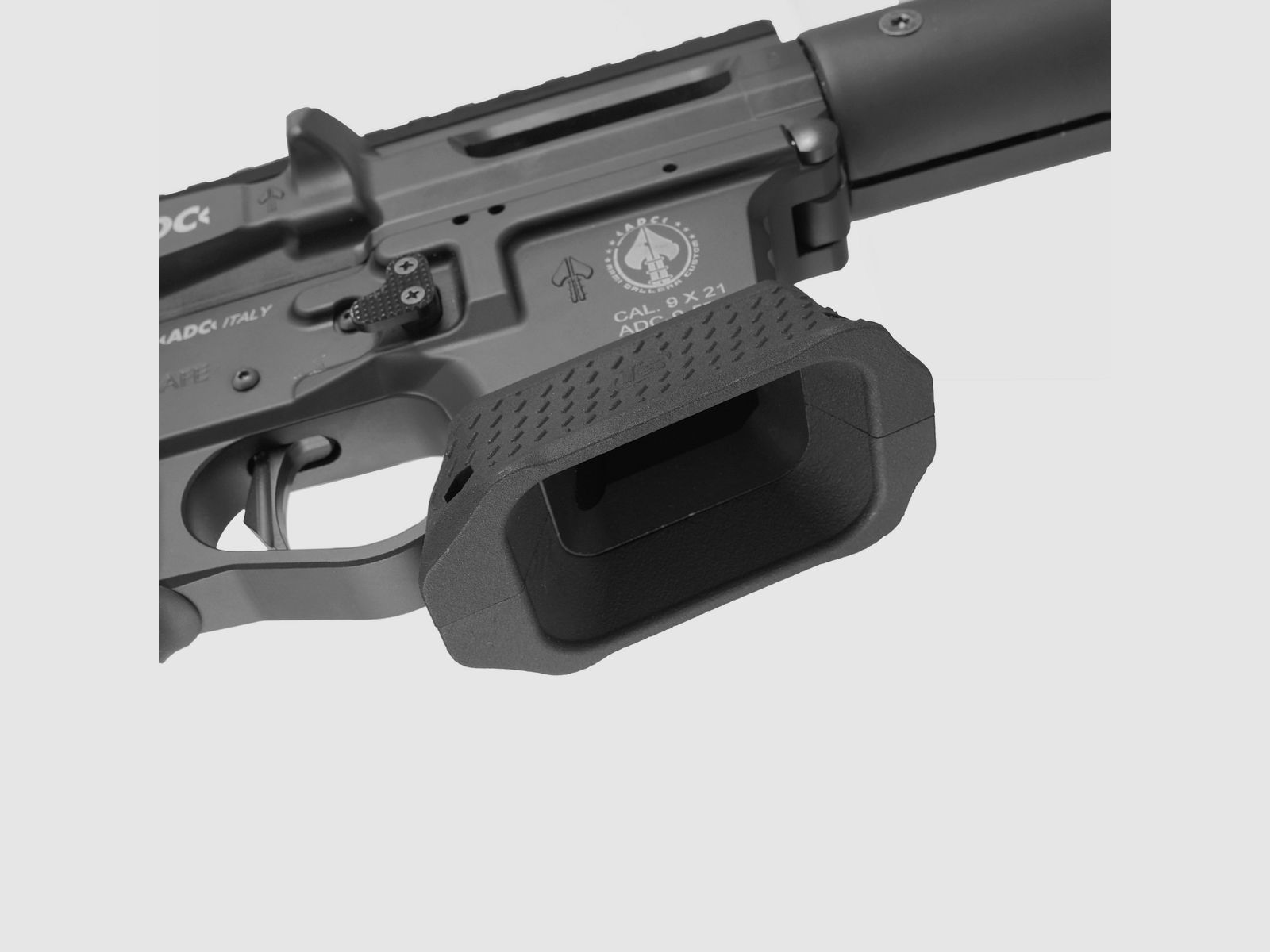 Magwell voor AR9 gen.3 - TONI SYSTEM/Magwell for AR9 gen.3 - TONI SYSTEM * ITEM CODE PYMADCG3-BK