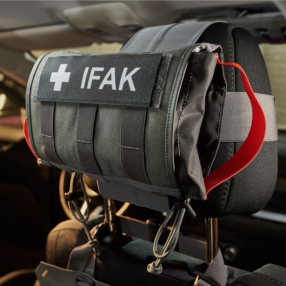 Tasmanian Tiger – Head Rest IFAK / Olive, Bild 4 von 7