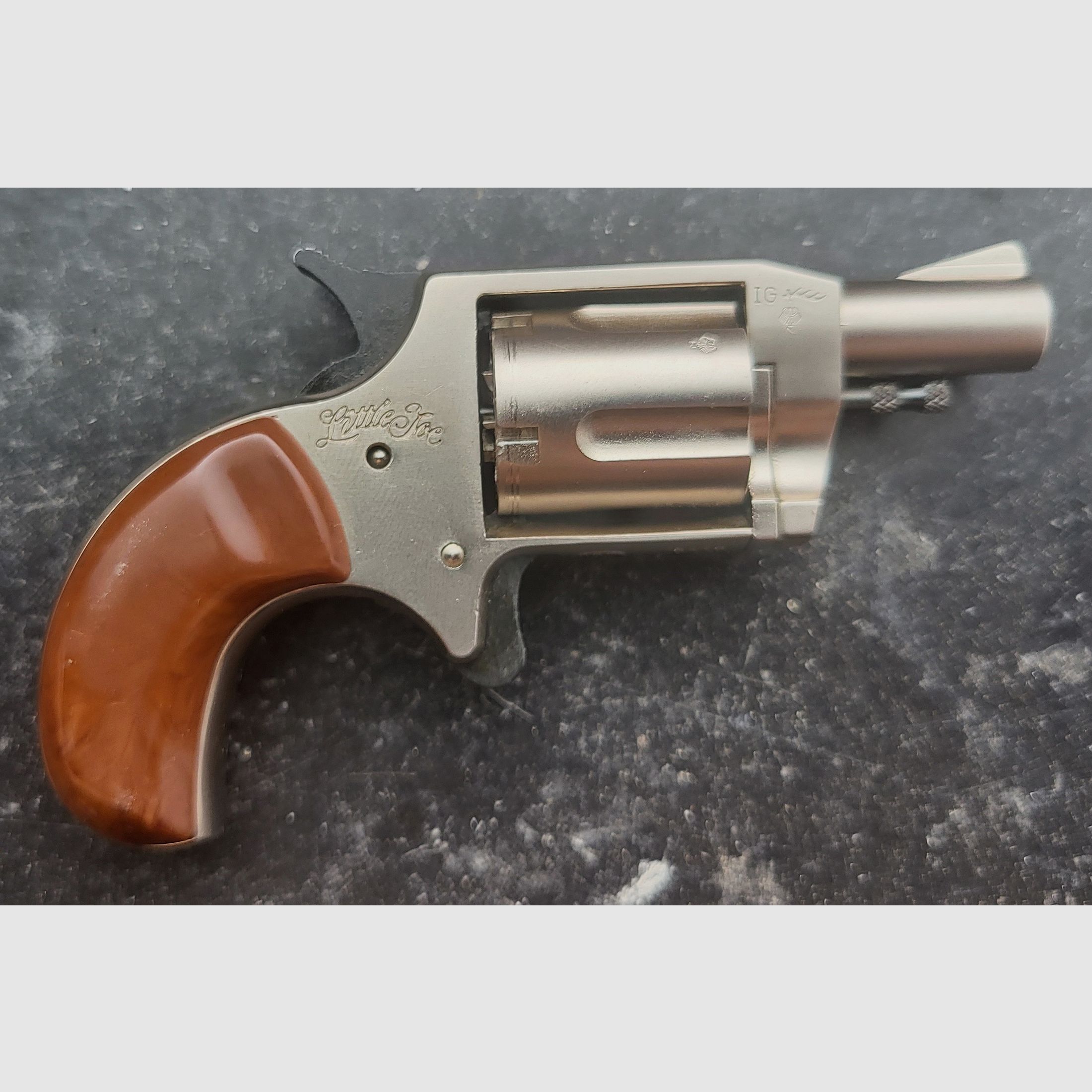 Röhm Little Joe .22er Gas/Knallrevolver im Nickelfinish PTB 380