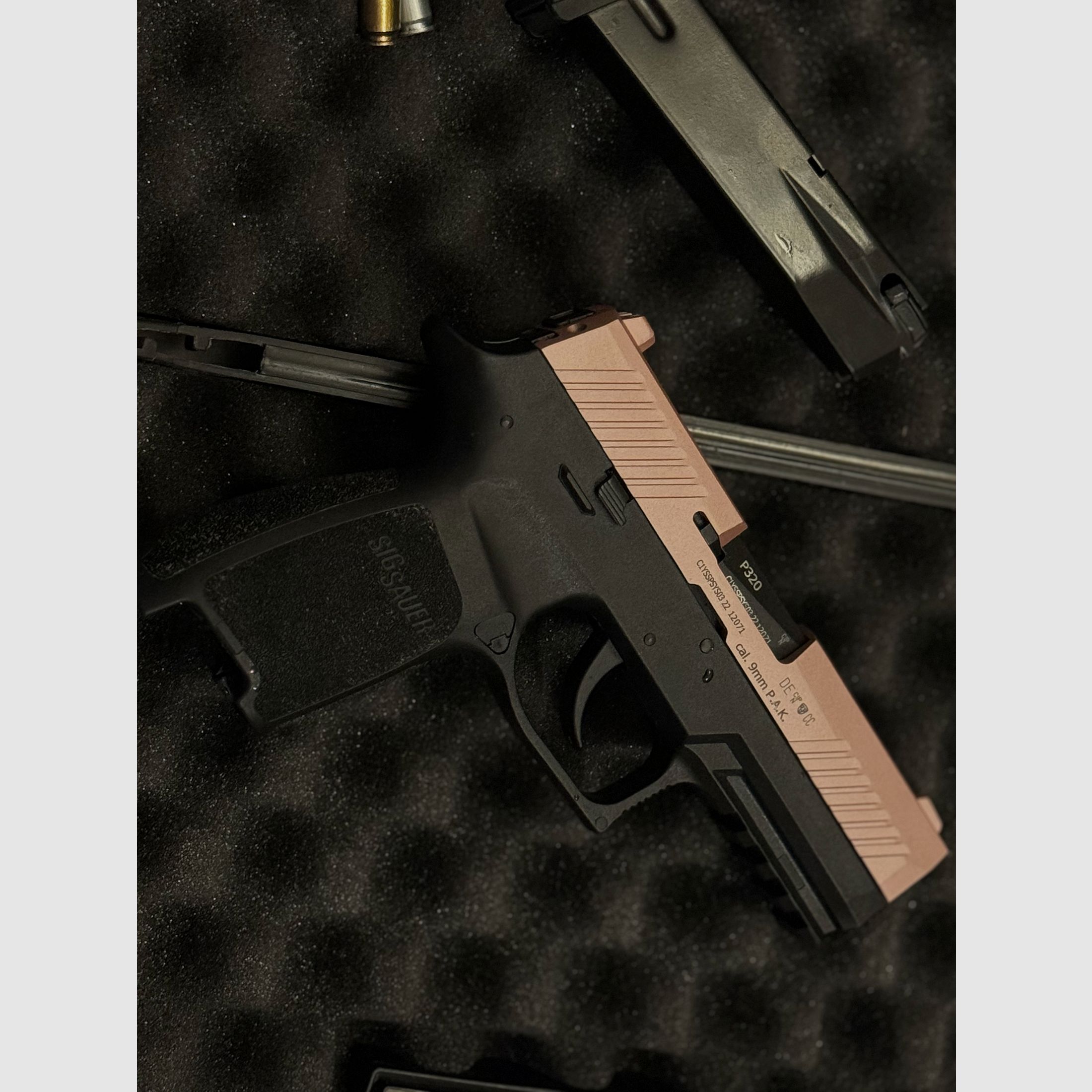 Sig Sauer P320 Rosegold Schreckschusspistole im Kaliber 9 mm P.A.K.