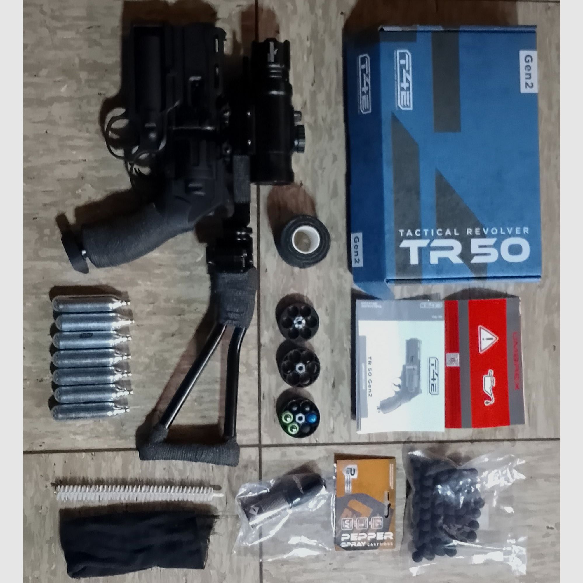 T4E Tr50 RAM .50 Set Pfeffer Launcher Visier Alu Schulterstütze Klappschaft Zubehör Hdr50 neuwertig optional Vordergriff 