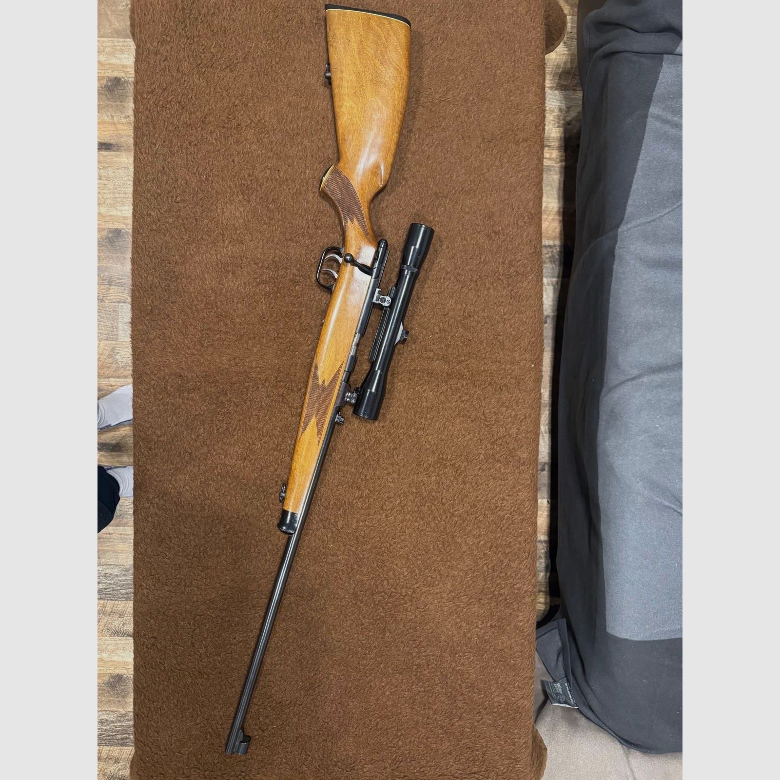 Krico .22lr Répétiteur avec lunette - bien entretenu