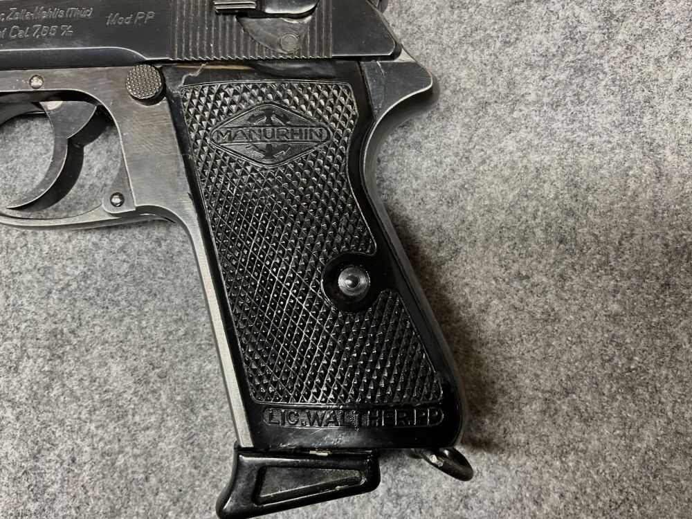 Walther PP da produzione bellica con timbro di accettazione aquila imperiale 7,65mm Browning