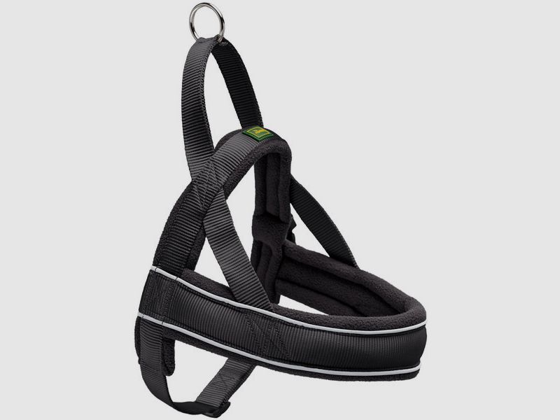 Hunter Norwegian Harness Racing in Black
