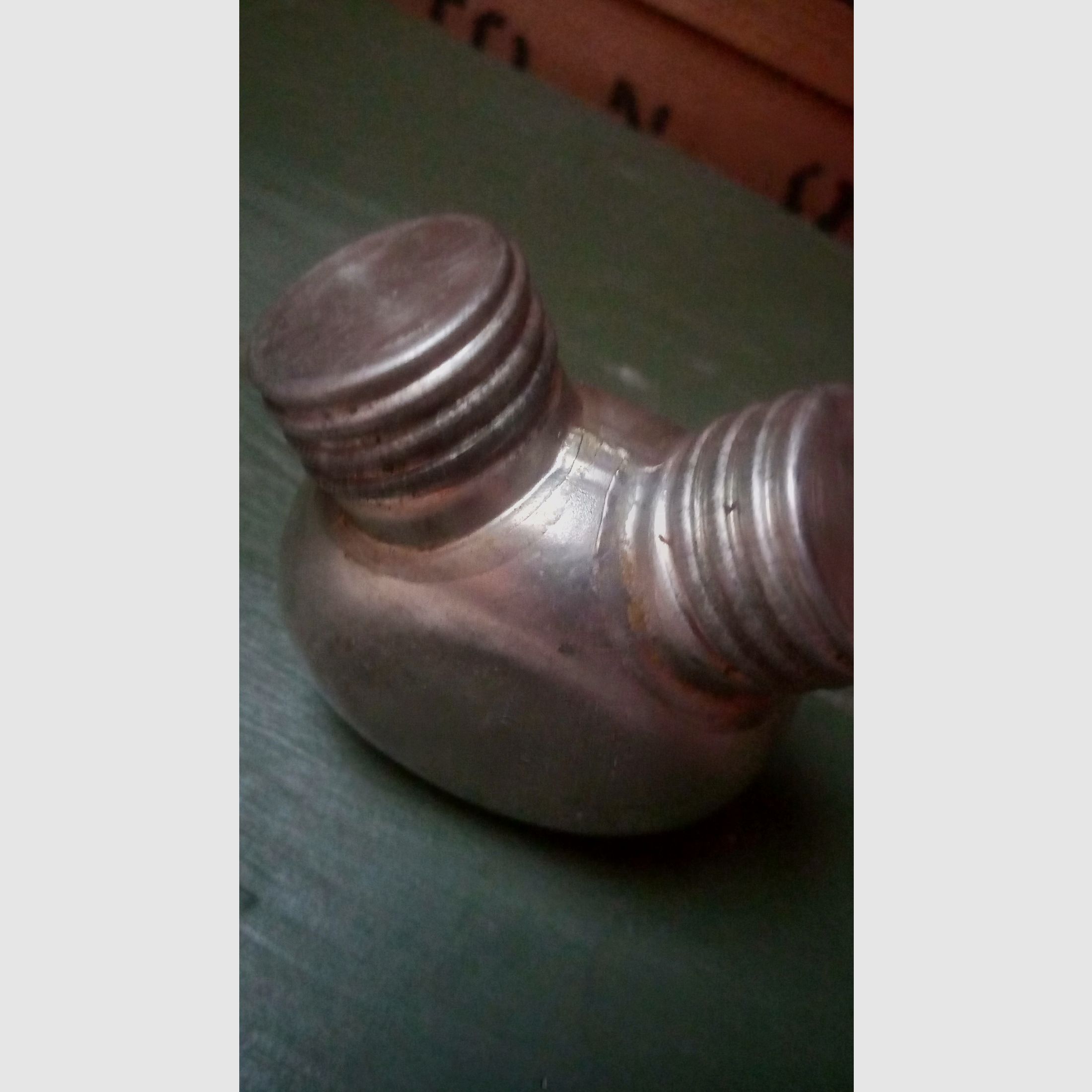 Contenitore per olio d'arma presumibilmente russo per AK47 AK74 SKS PPSh RPD ecc.