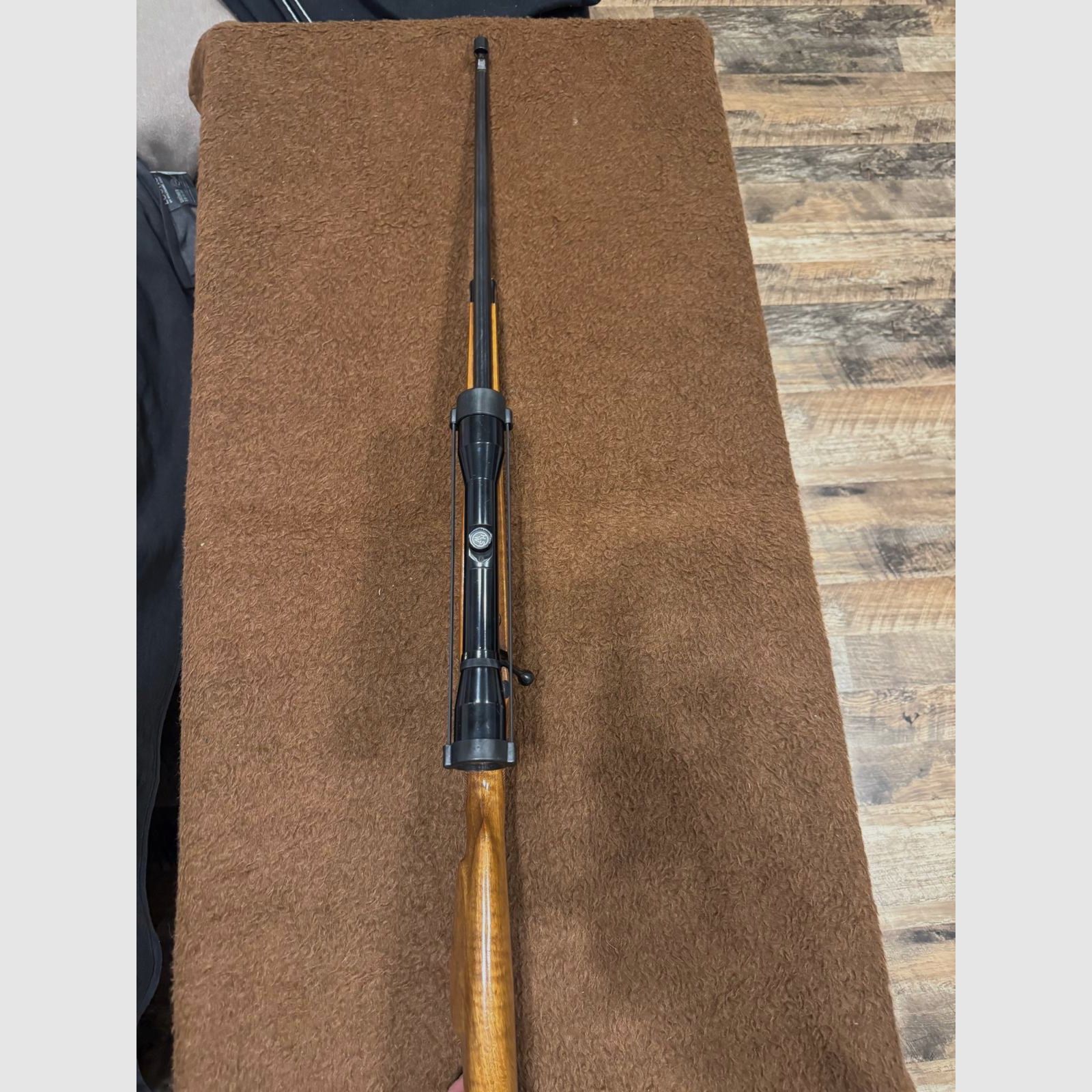 Krico .22lr Répétiteur avec lunette - bien entretenu