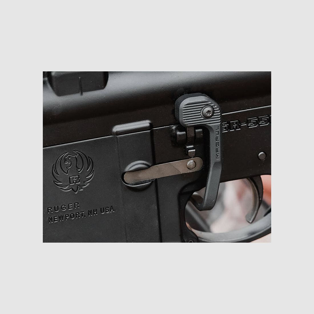 MAGPUL extended AR15 bolt catch lever