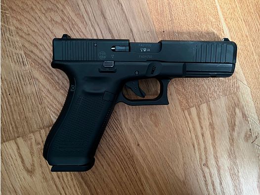 Glock 17 Gen5 Schreckschuss Pistole 9mm P.A.K.