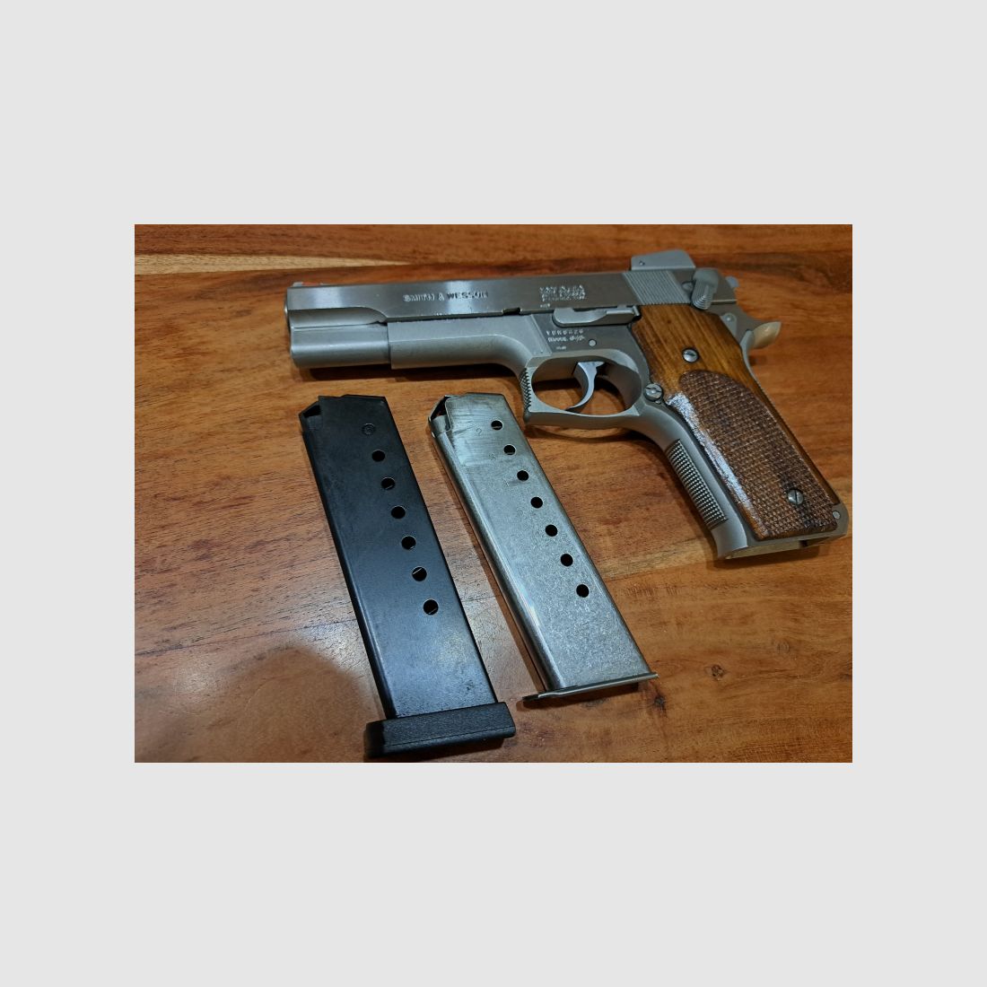 Smith & Wesson S&W Model 645 .45 ACP Auto Pistole +Ersatzmagazin