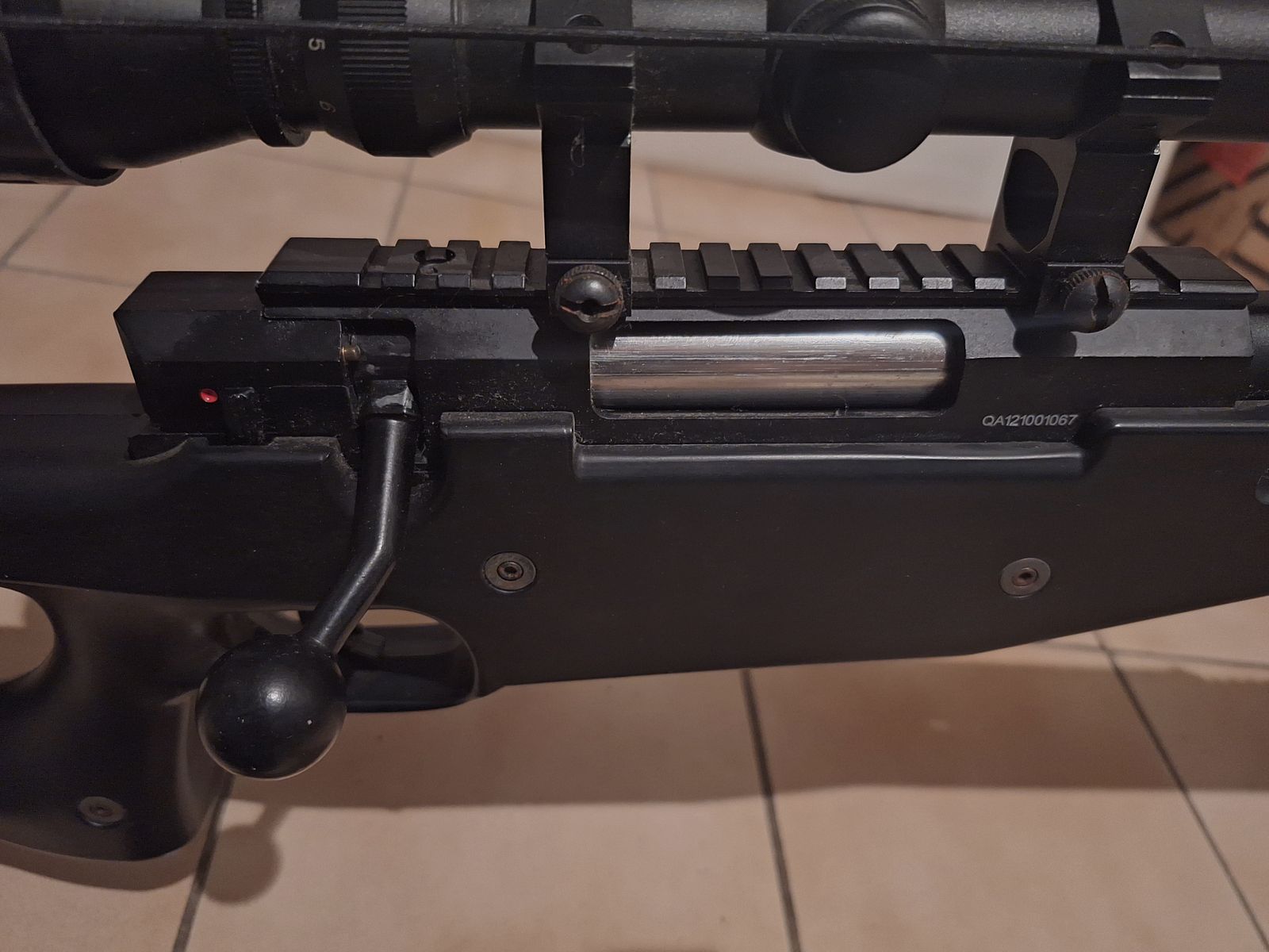 Marca sconosciuta: simile a L96 Well o GSG MB01 con scope metal 0,5 J joule bolt