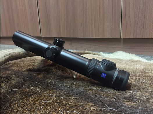 Zeiss Victory V8 1.1-8x24 M, with rail