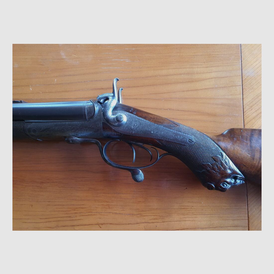 R.Hughes Cape Gun