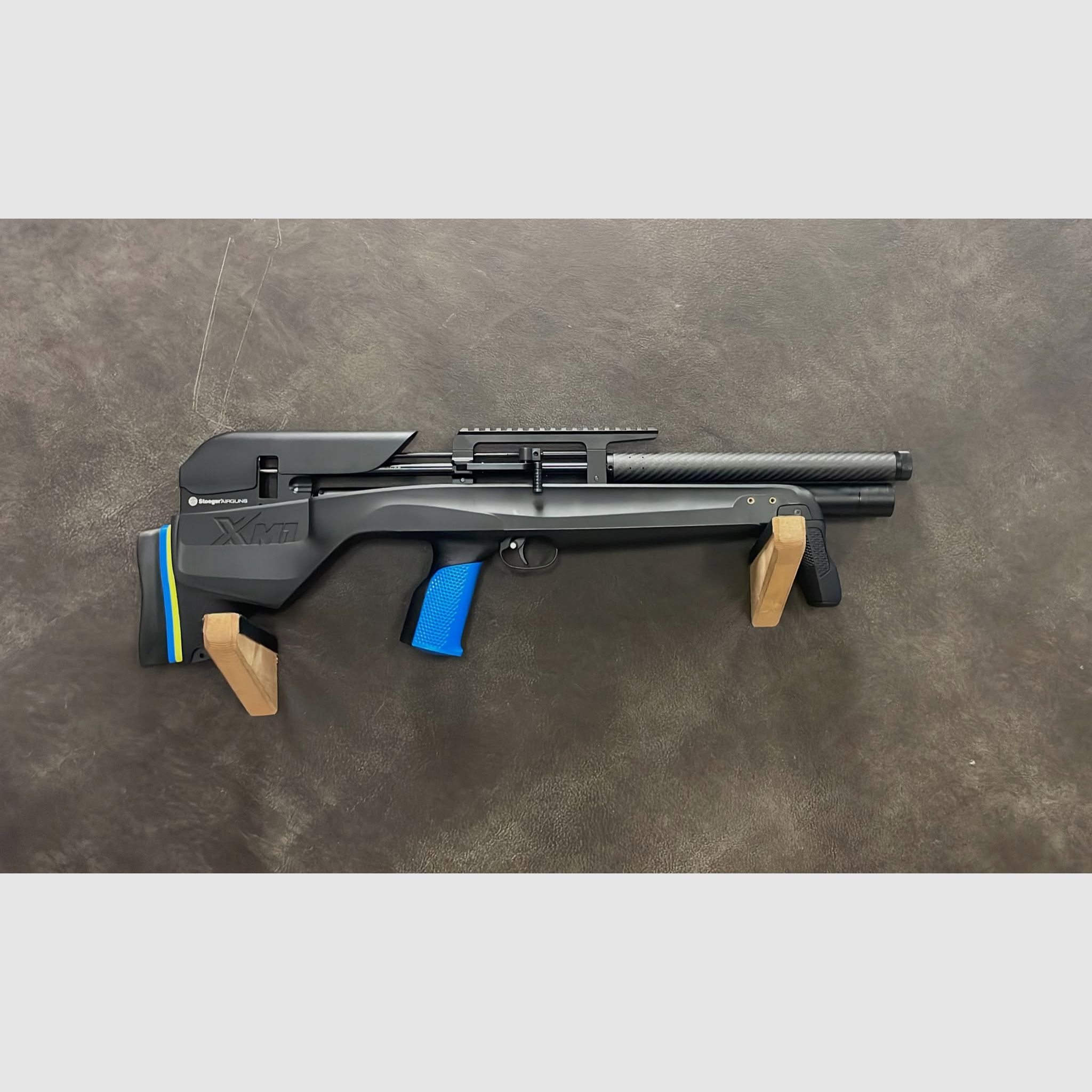 Fusil à air comprimé Stoeger XM1 Bullpup Carbon 40 J.