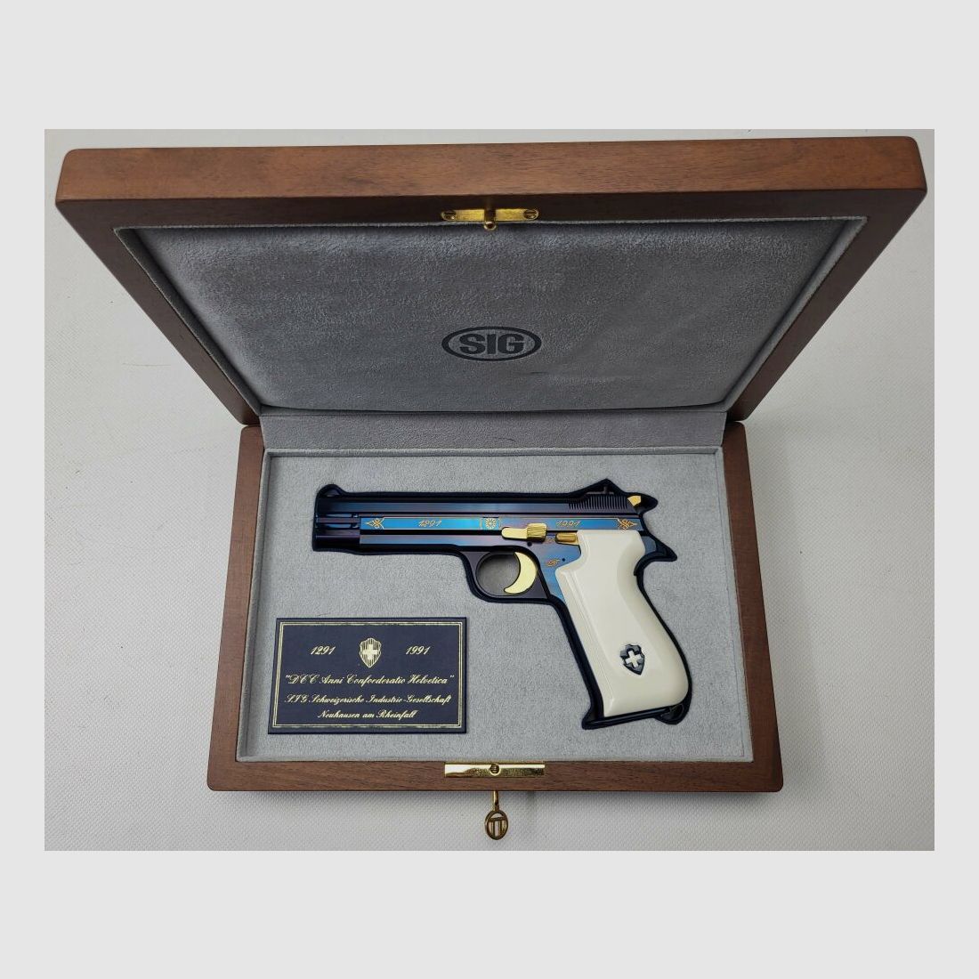 SIG Jubiläum P210-1 700 Jahre // P226 125 Jahre // P220 125 Jahre