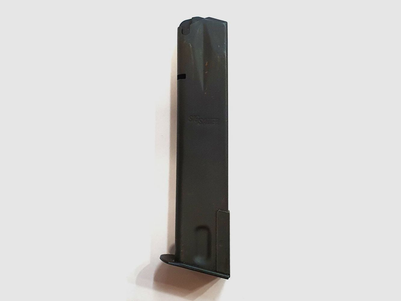 SIG SAUER magazine for pistol compatible with SIG P226, 9mm Luger, 20 rounds, used