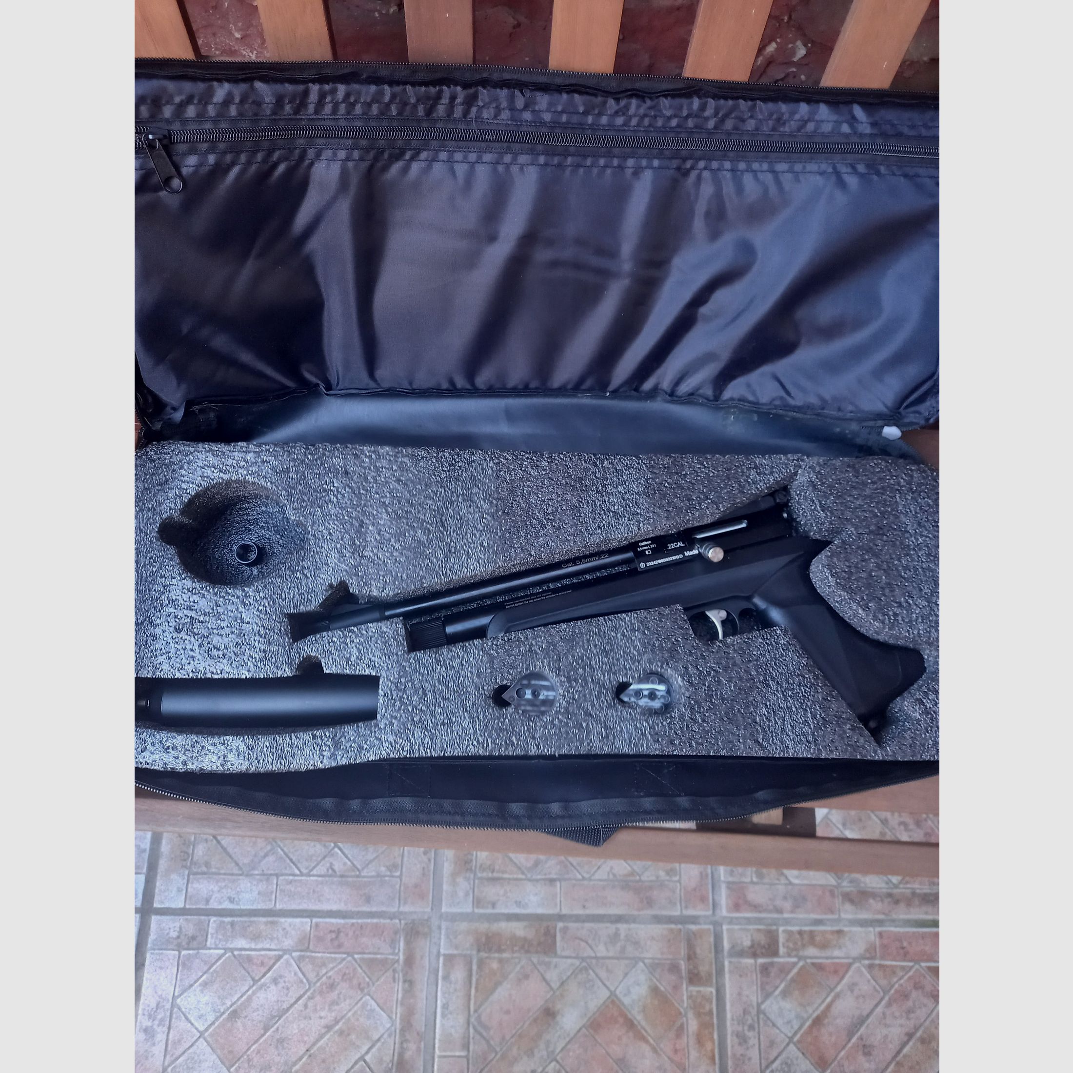 Pistolet Co2 "Diana Chaser" cal. 5,5mm Diabolo en boîte avec étui., image 6 sur 8