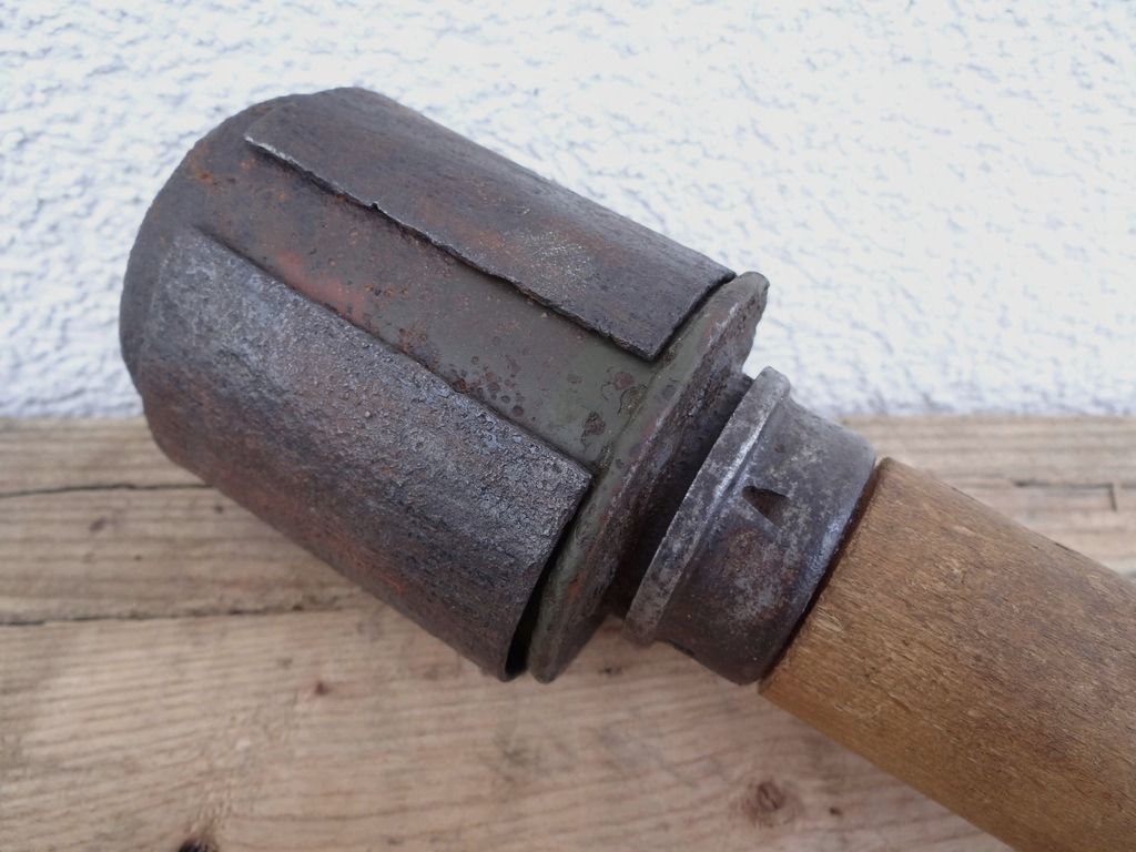 Granada de mano Stielhandgranate 24 original de la Segunda Guerra Mundial