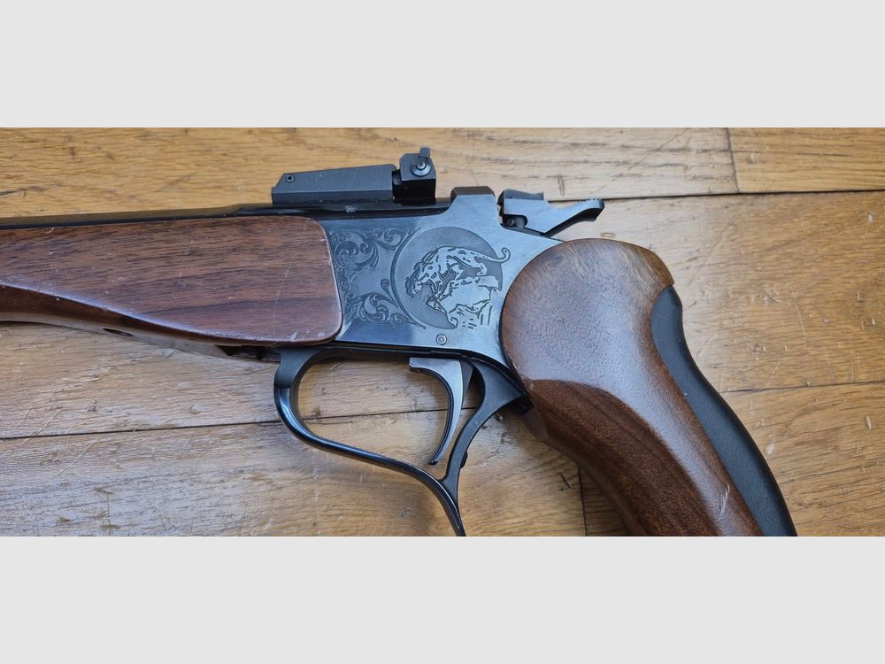 Beau Pistolet Thompson Center – Modèle Contender – Canon 10 pouces – Calibre 22LR – Arme de Rochester en 1988 – Beaux bois – Superbe canon – Excellente Mécanique – TBE, image 23 sur 27