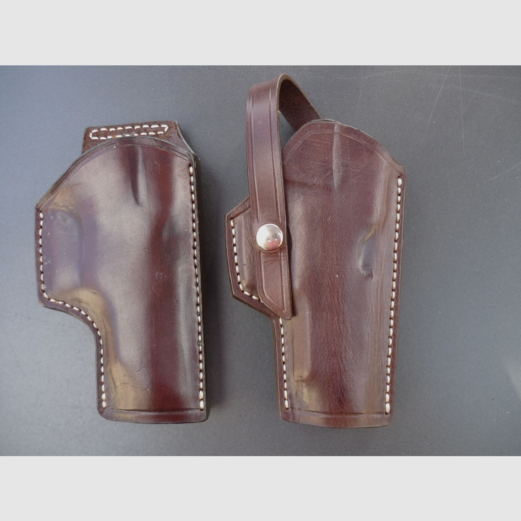 HKDesign Holster Art. Nr. 005  ,Schnellziehholster mit eingenähter Teflonkornschiene  1 x  SIG 220 1 x ?  -  Rechtshänder -