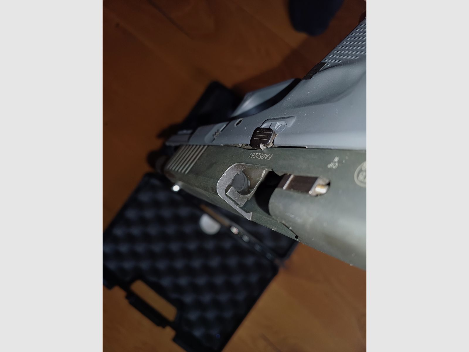 Glock 17 blank firing 9mm P.A.K