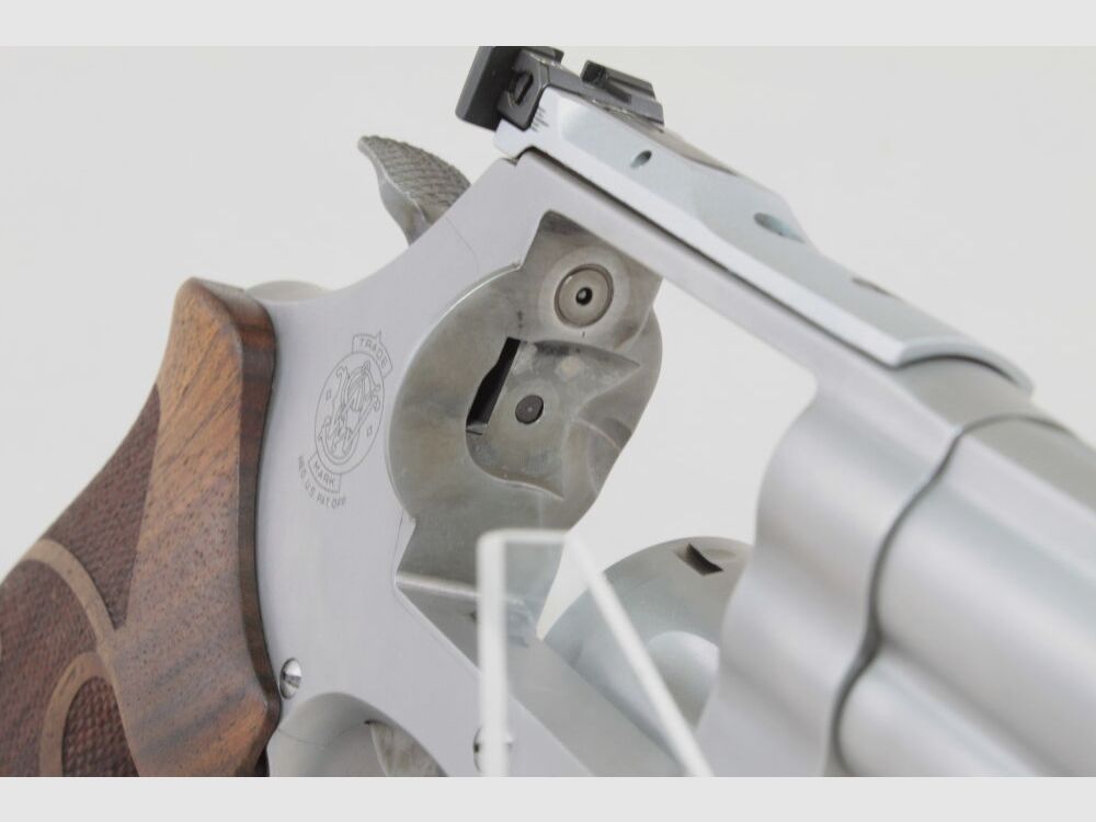 Smith & Wesson Revolver S&W Model 686-6 Targetl Champion - neuwertig
