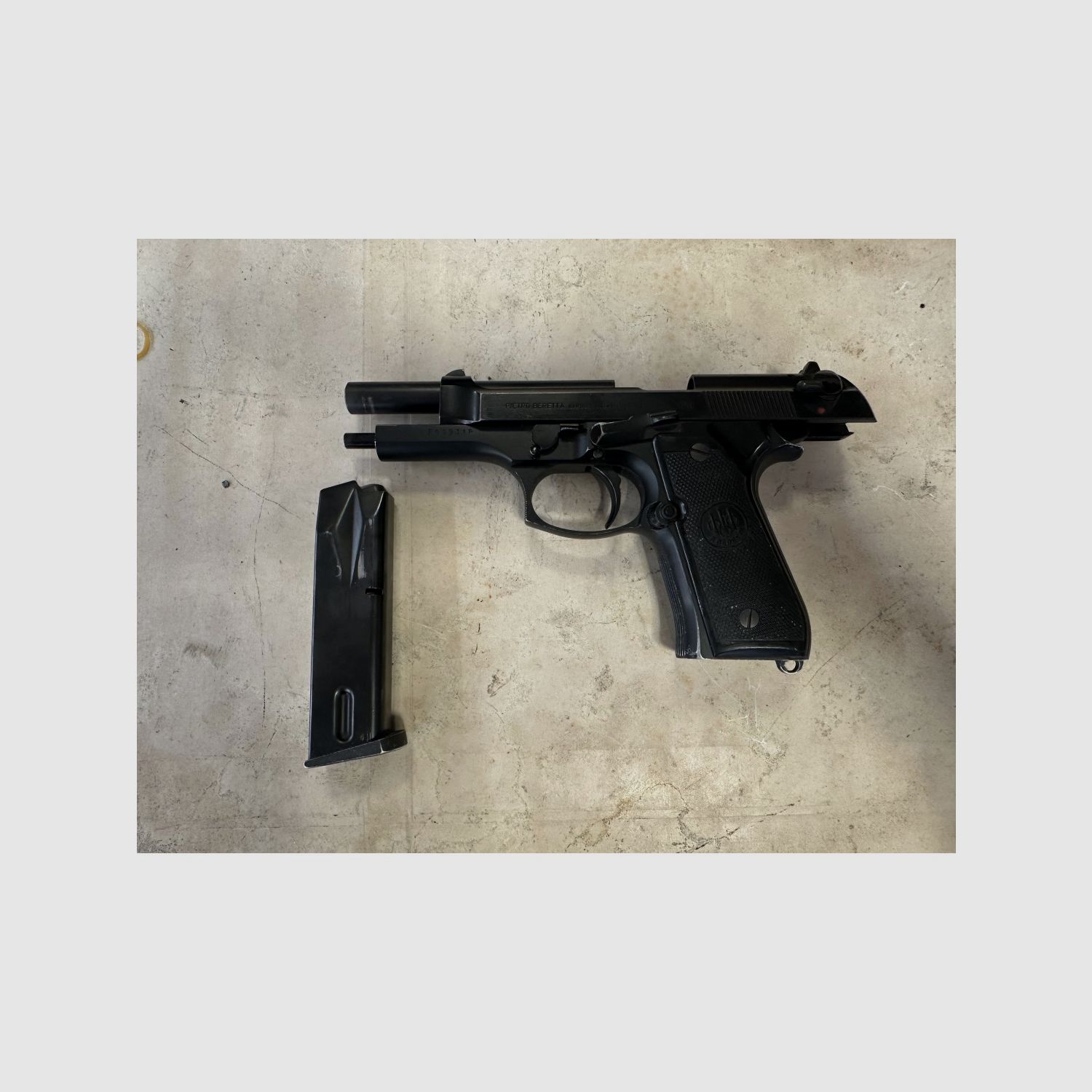 Beretta 98F Kal.9x21, Bild 2 von 2