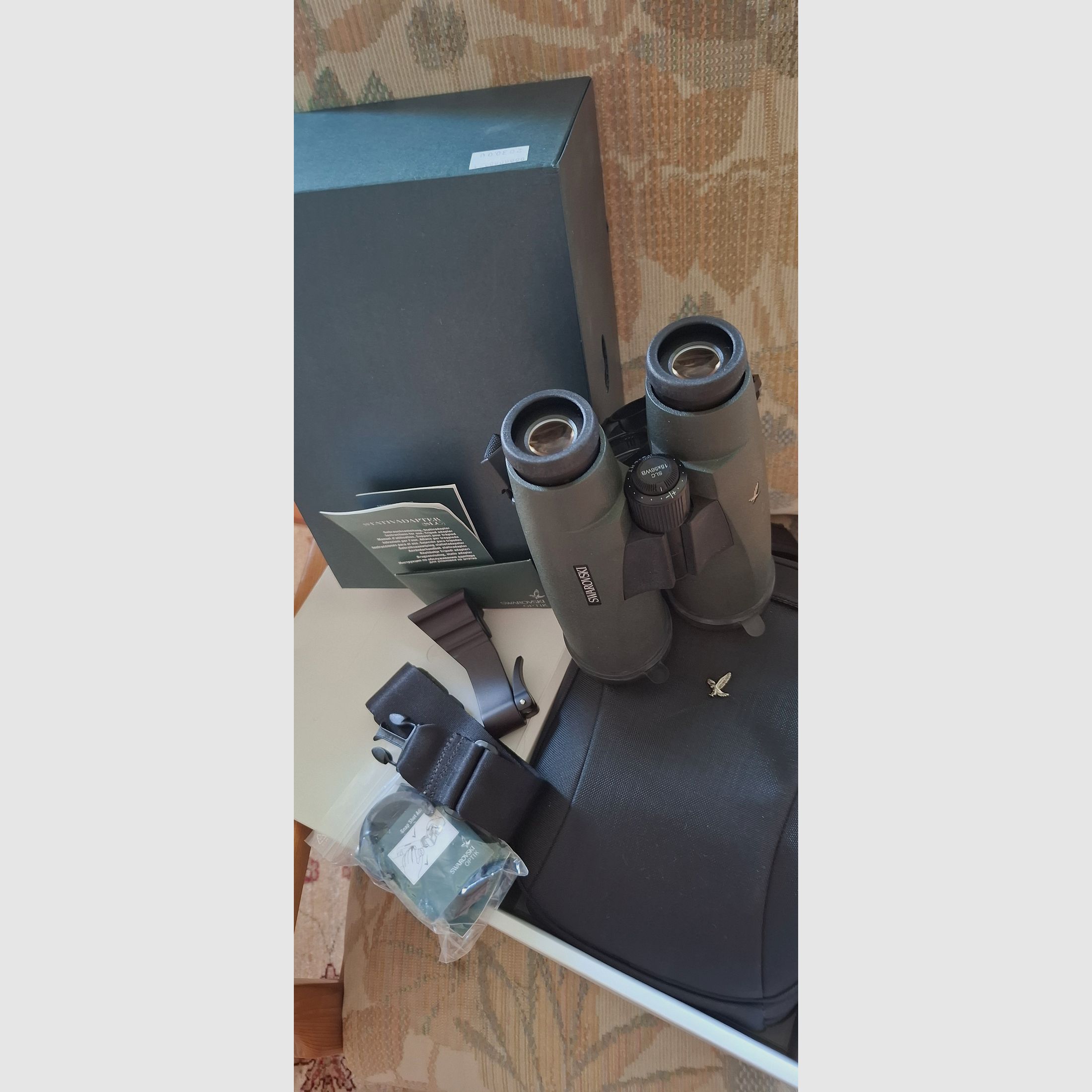Swarovski binoculars SLC LIKE NEW !!!