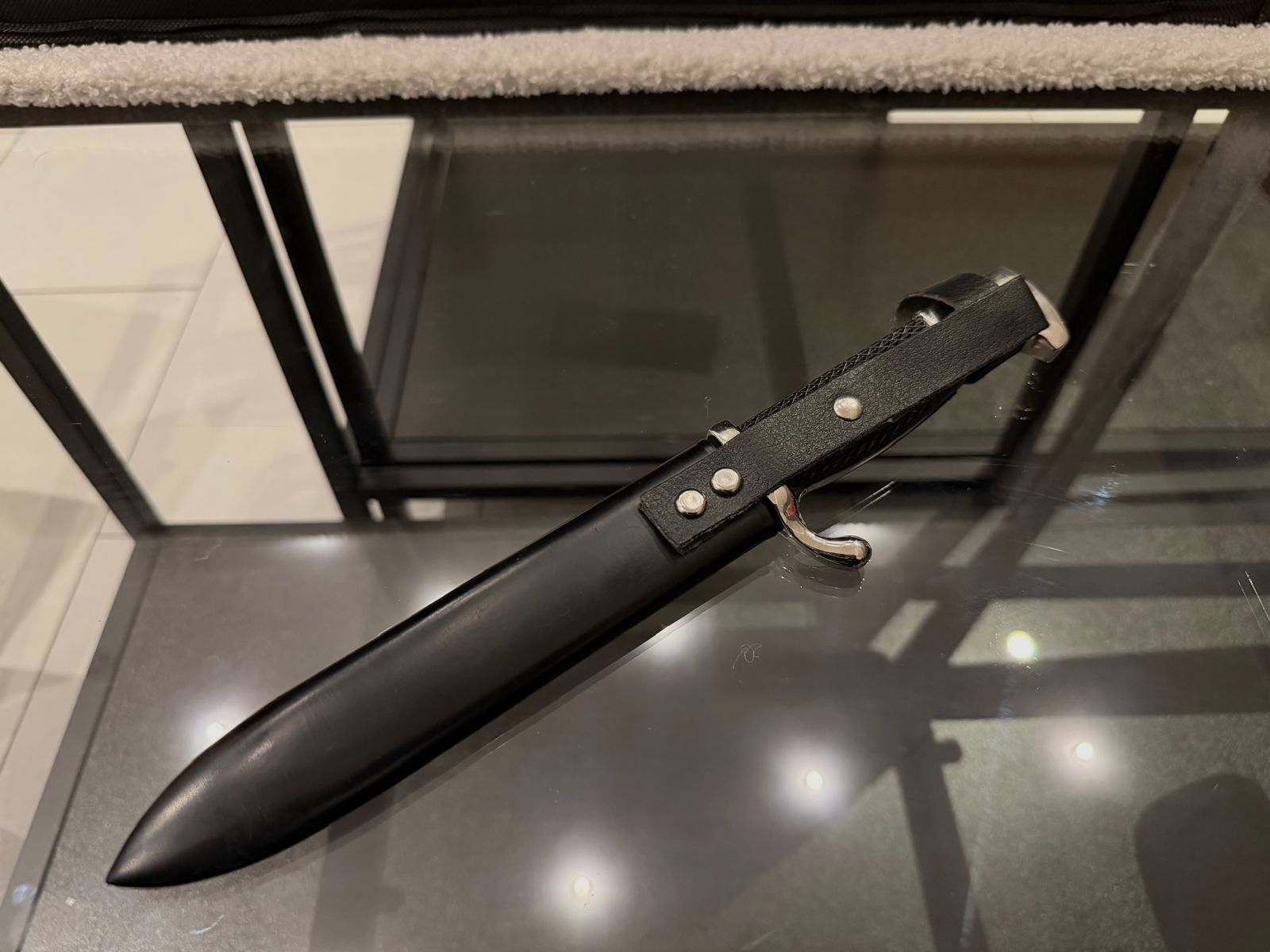 Classic scout camping knife – Solingen production – with metal sheath & leather belt loop