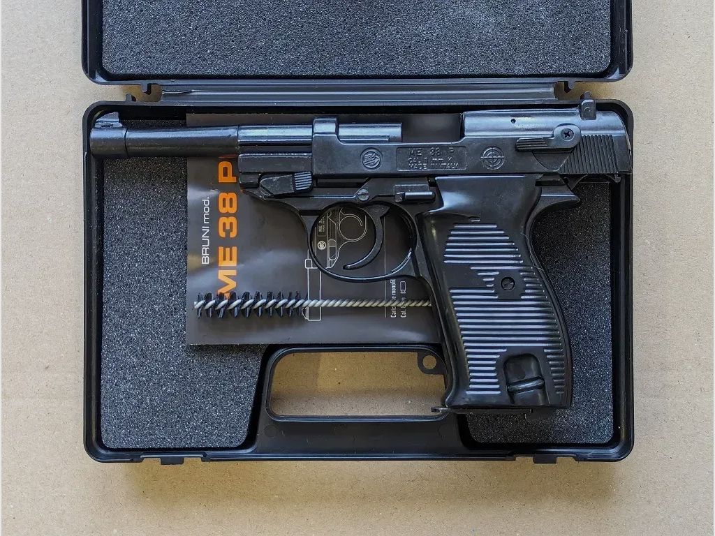 BRUNI ME 38P 8mm P.A.K. pistolet alarmowy - Walther P38 replika