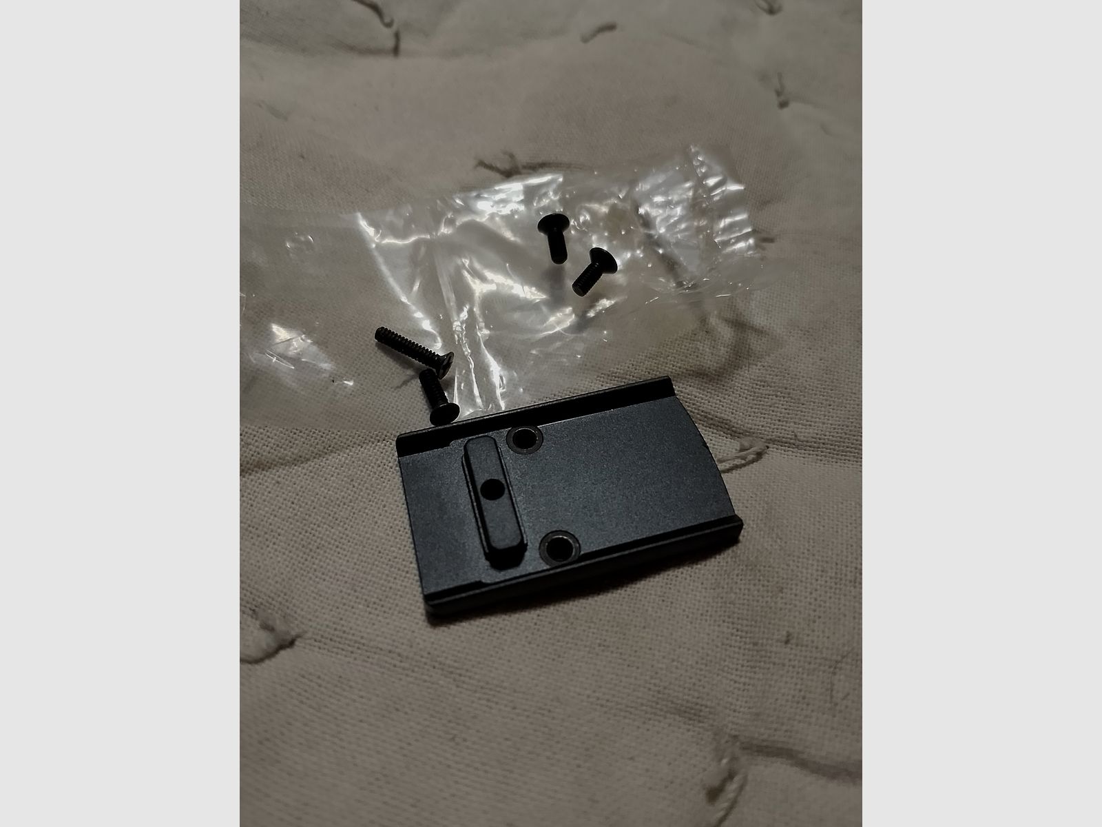 Montage Platte Schrauben für Rotpunkt Visier Glock 17 19 22 23 26 27 34 35 37  universal scope mount neu