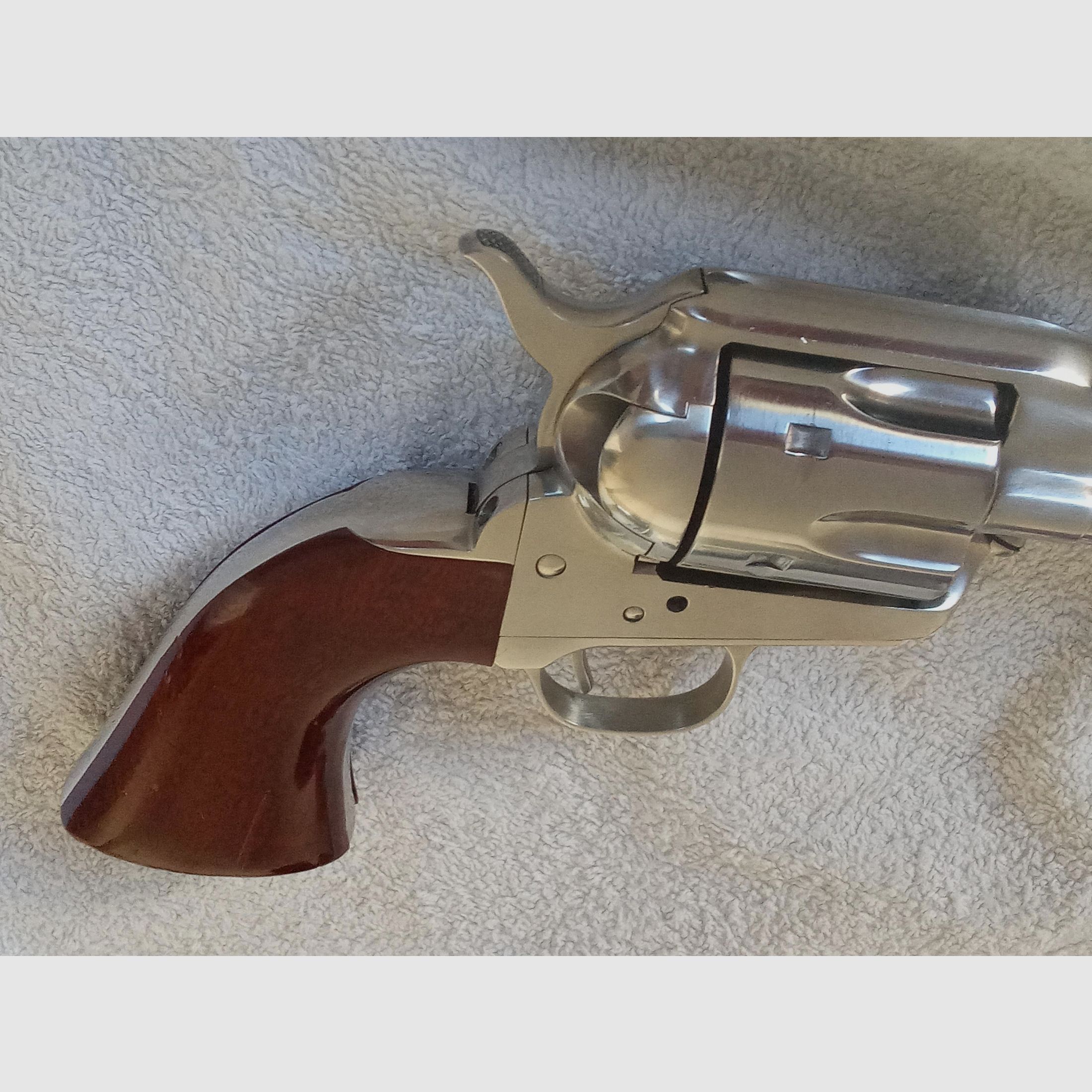 Revolver Uberti 1873 Cattleman Kaliber 357 Magnum lufa 5.1/2" KATEGORIA B