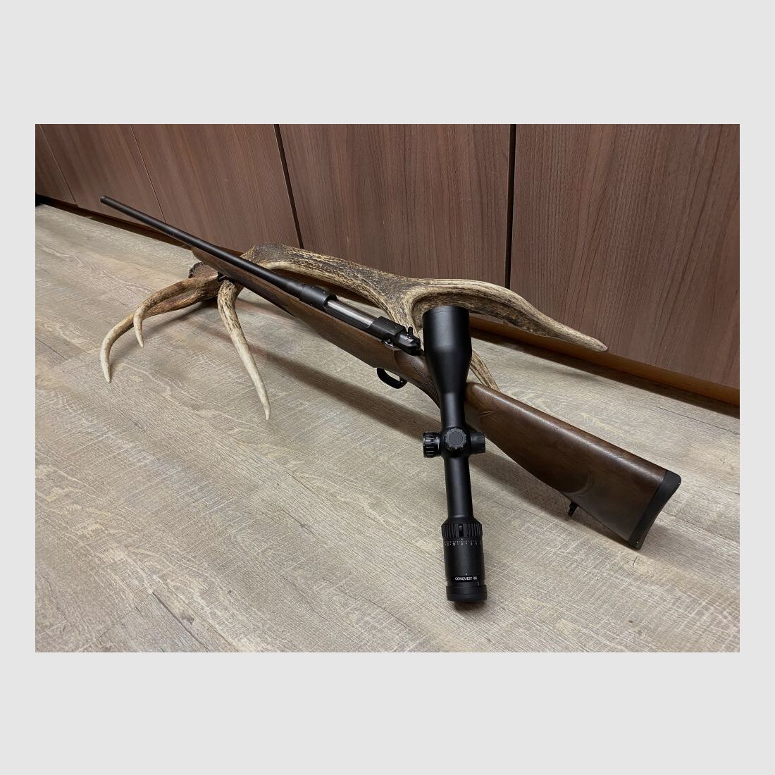 Mauser M12 Pure, z Zeiss Conquest V6 2,5-15x56