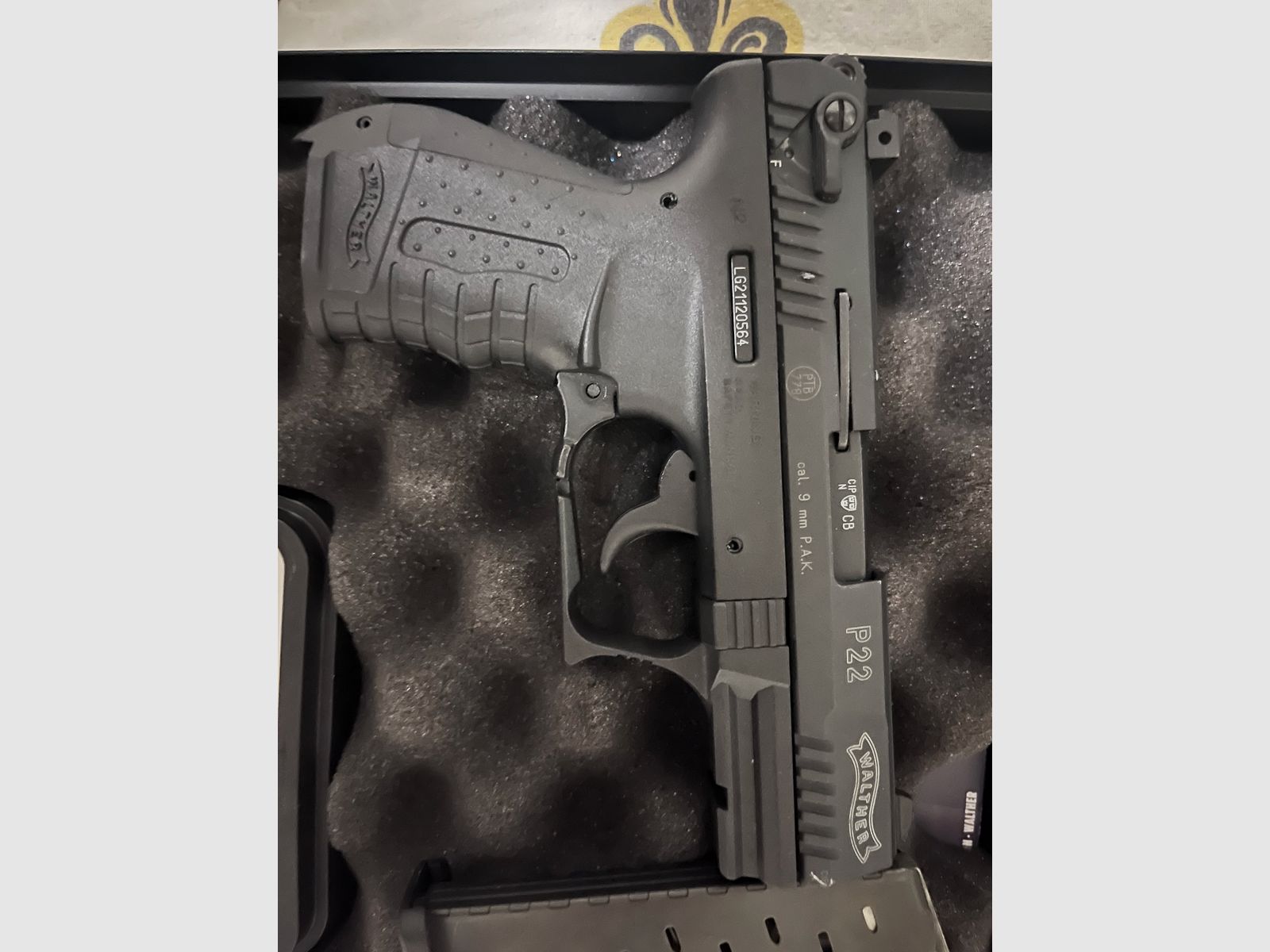 Walther P22 