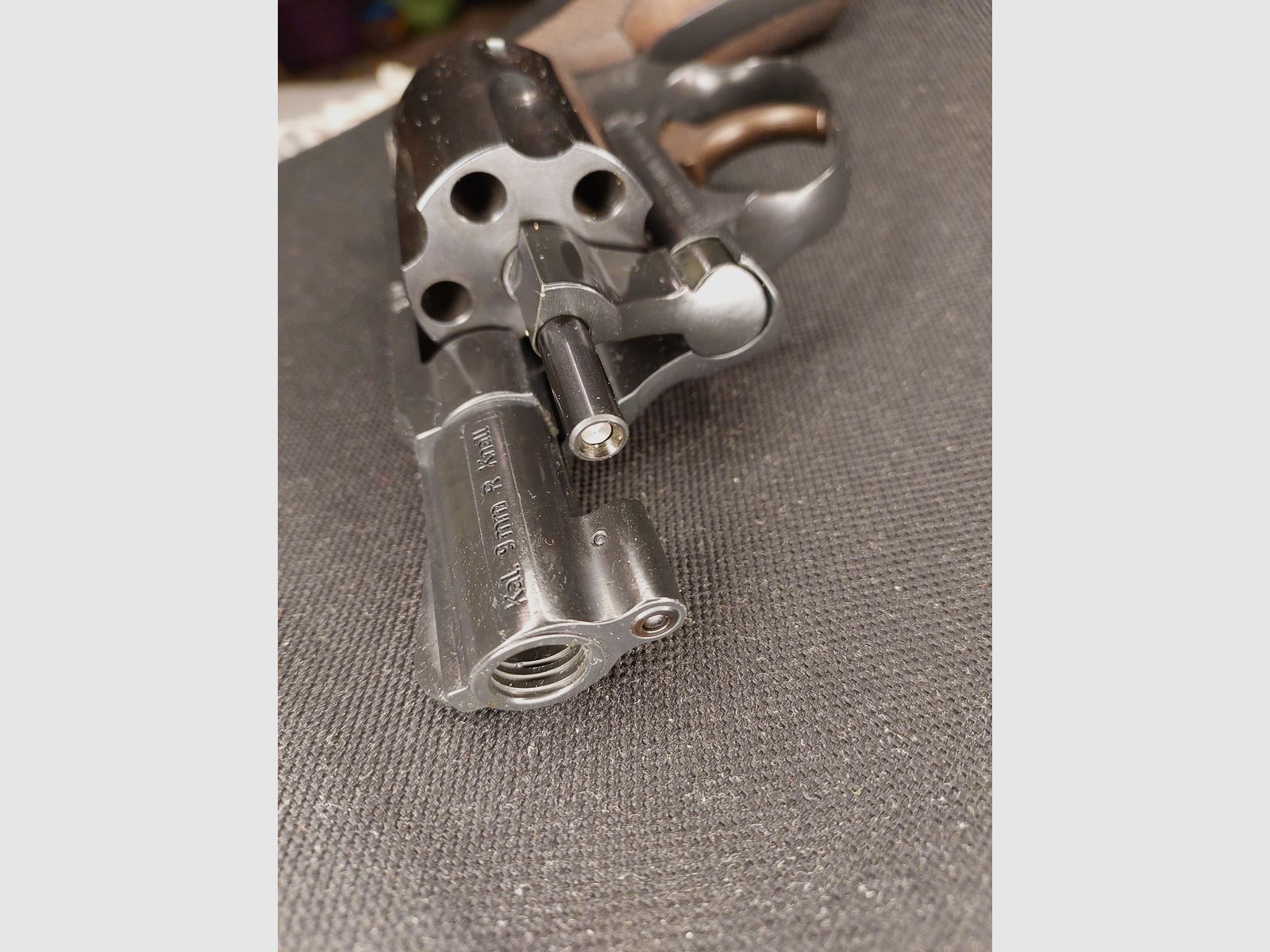 Weihrauch HW37 Kal. 9mm R.K. (PTB 887) OVP mit Holzgriffen - NEU (Arminius HW 37)