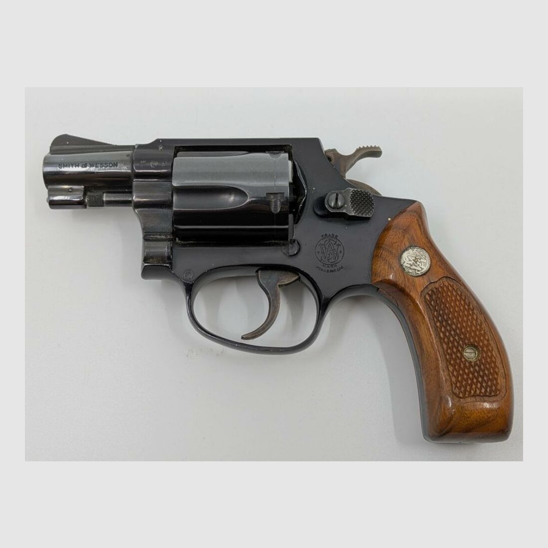 S&W 37