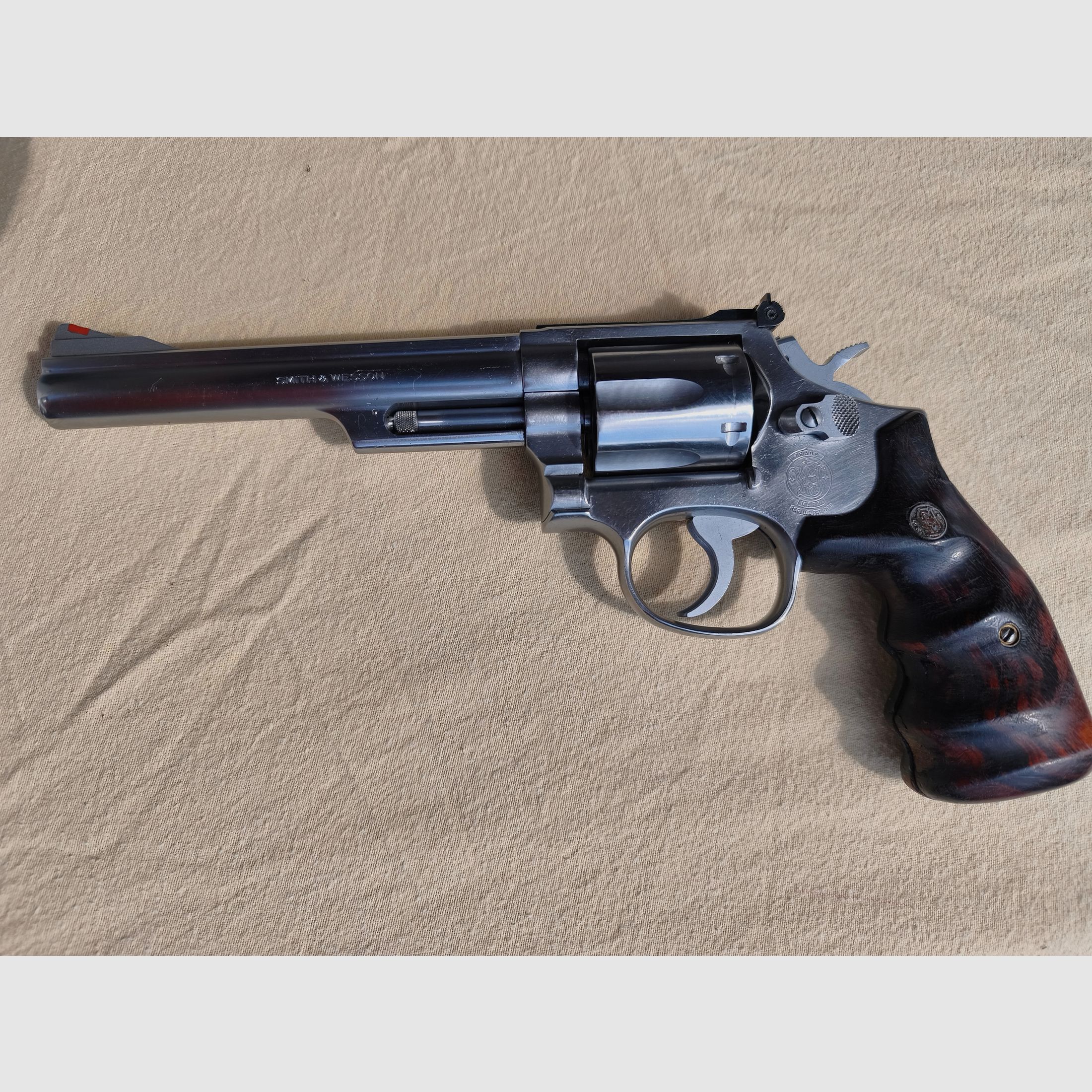 Revolver .Smith & Wesson 357 Magnum
