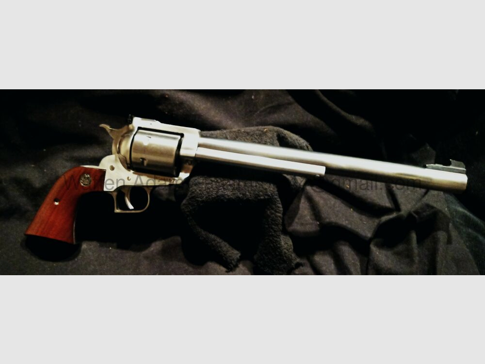 Ruger New Model Super Blackhawk 10.5 inches
