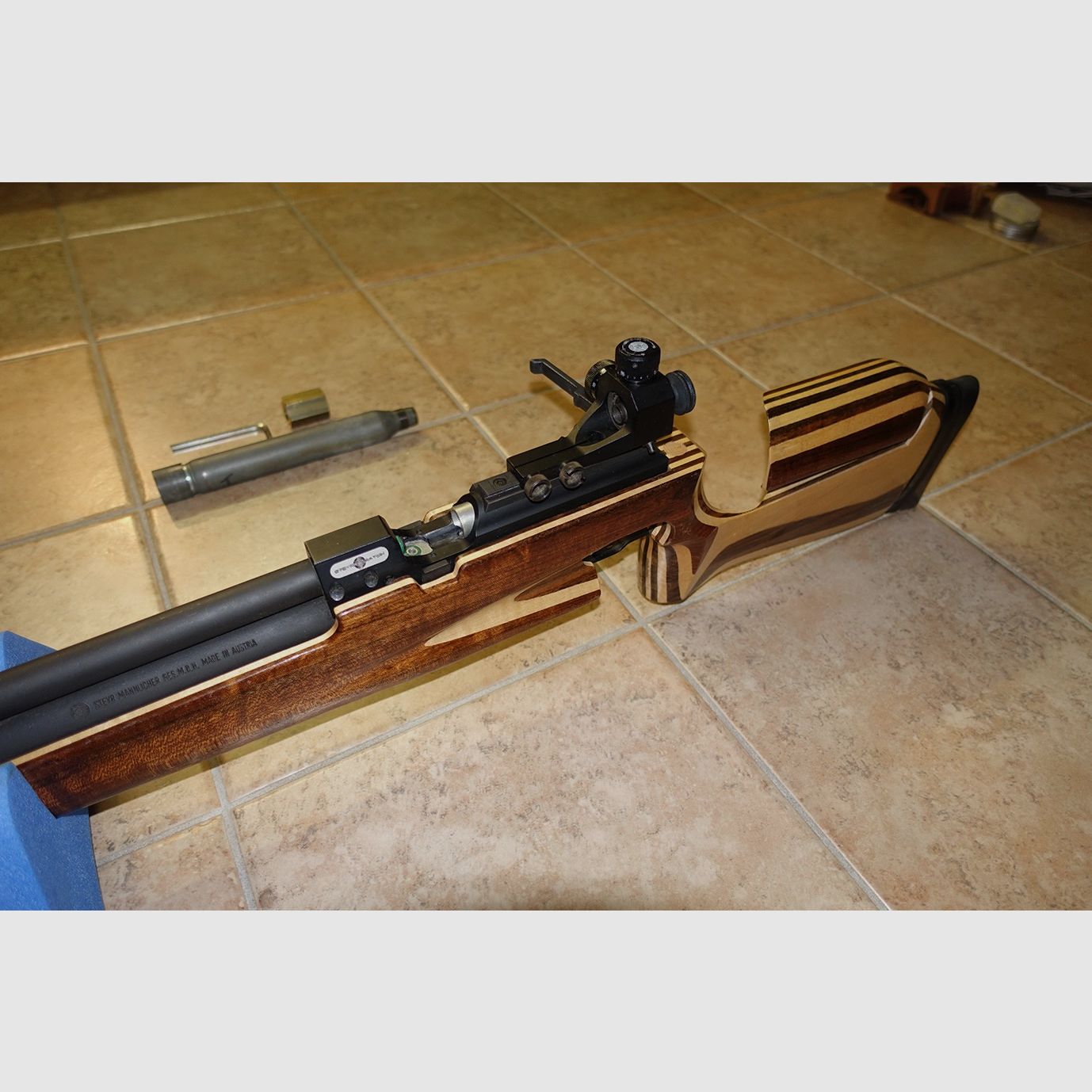 Steyr Matchgewehr LG 91 + 3 Kartuschen + Fülladapter + Gewehrtasche