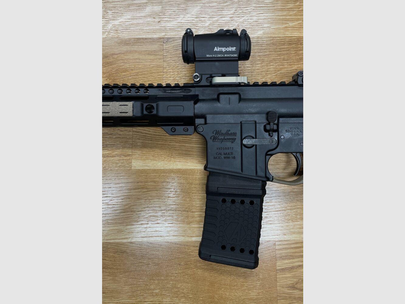 ¡Utilizable deportivamente! Windham Weaponry WW-15 rifle semiautomático .223Rem cañón de 16" con sistema de gas de longitud media - excelente base para proyecto de tuning - sistema AR15 tipo AR-15 con guardamanos Midwest Combat + piezas BCMGUNFIGHTER + piezas Magpul, imagen 3 de 7