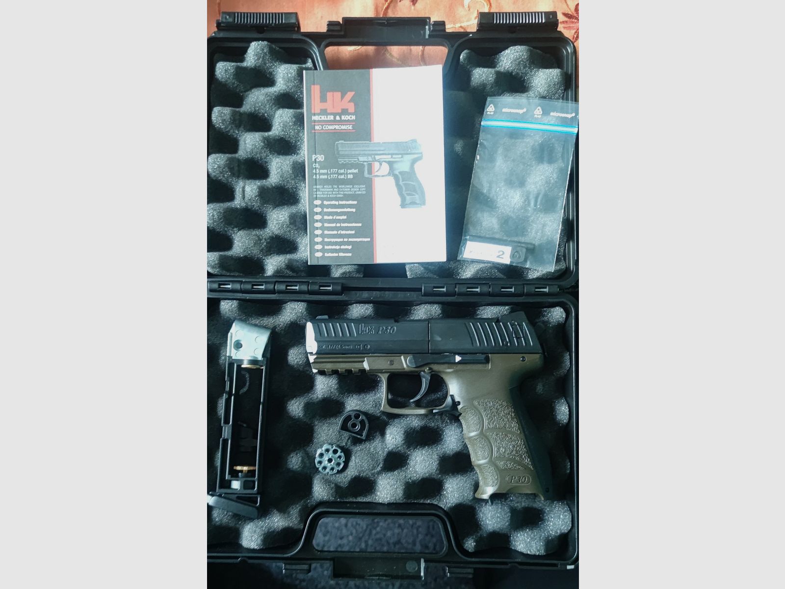 Umarex Heckler und Koch P30 OD Green CO2 in 4,5 Diabolo o 4,5 Steel BB mm