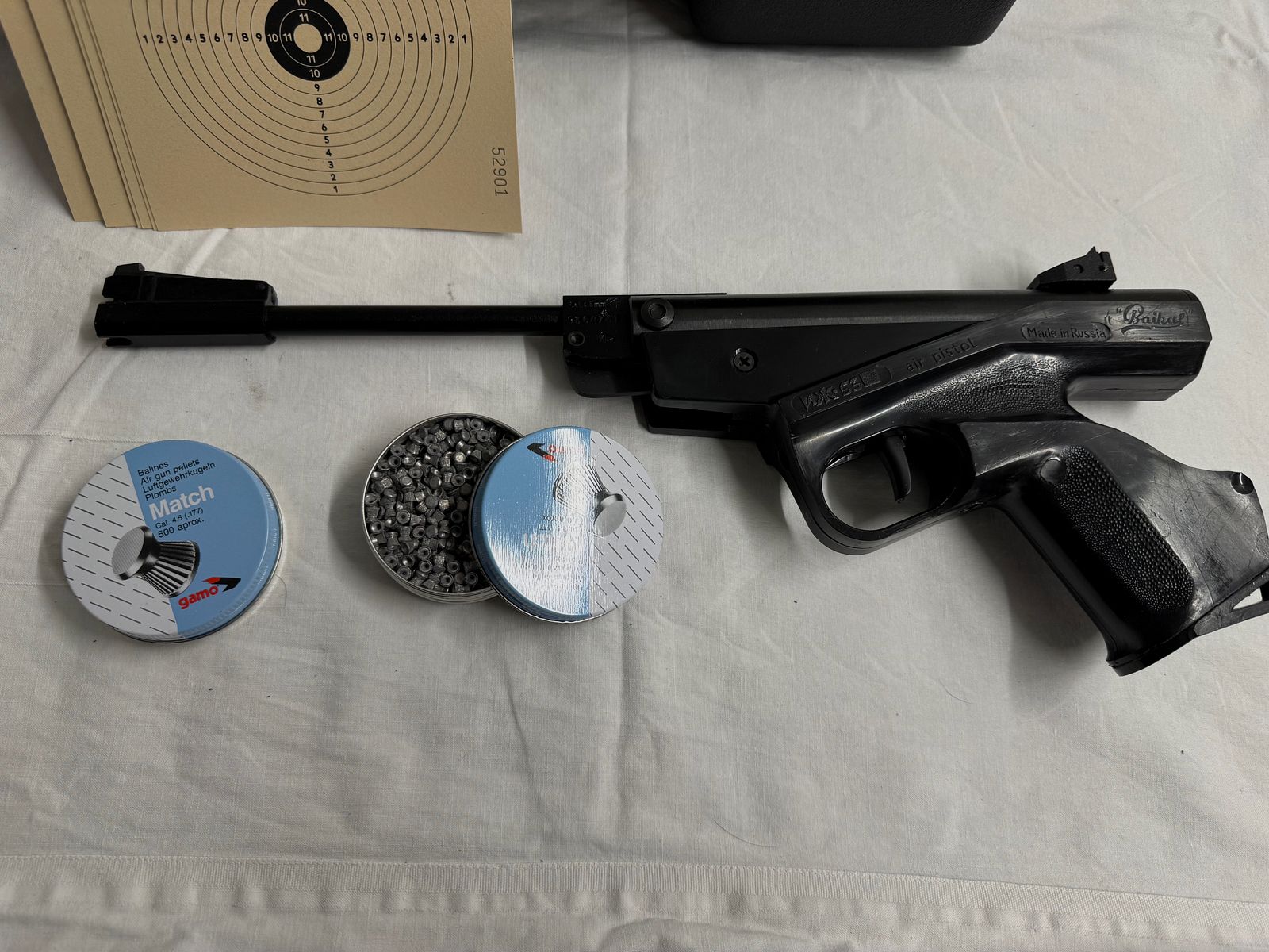 Baikal air pistol MP-53M, caliber 4.5 mm with ammunition