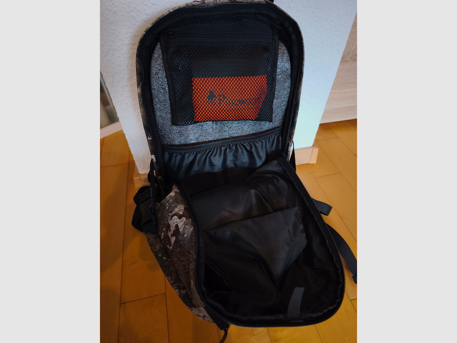 Pinewood Outdoor Camou Rucksack 22 l (Strata Camouflage) - Jagdrucksack