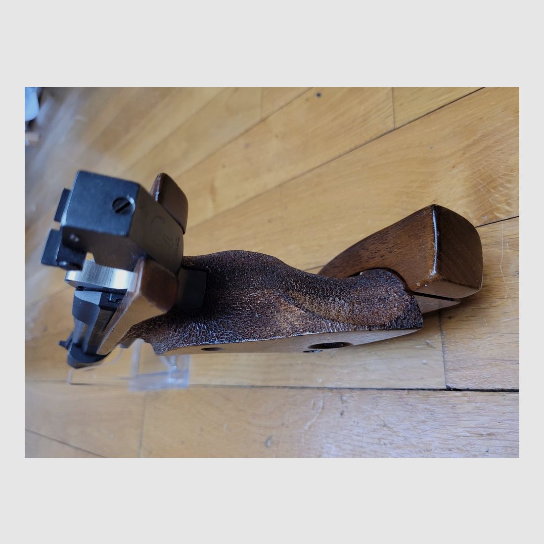 Exzellente Unique Modell DES 69 Pistole – Kal. 22LR – Original-Gewicht gemäß Modell – 10 Schuss – Große Präzision – Unverwüstlich – Top Made in France! TBE ++, Bild 11 von 19